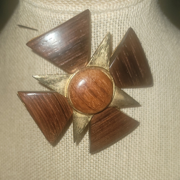 1950's-1960's Maltese cross - Unisex - Picture 7 of 7